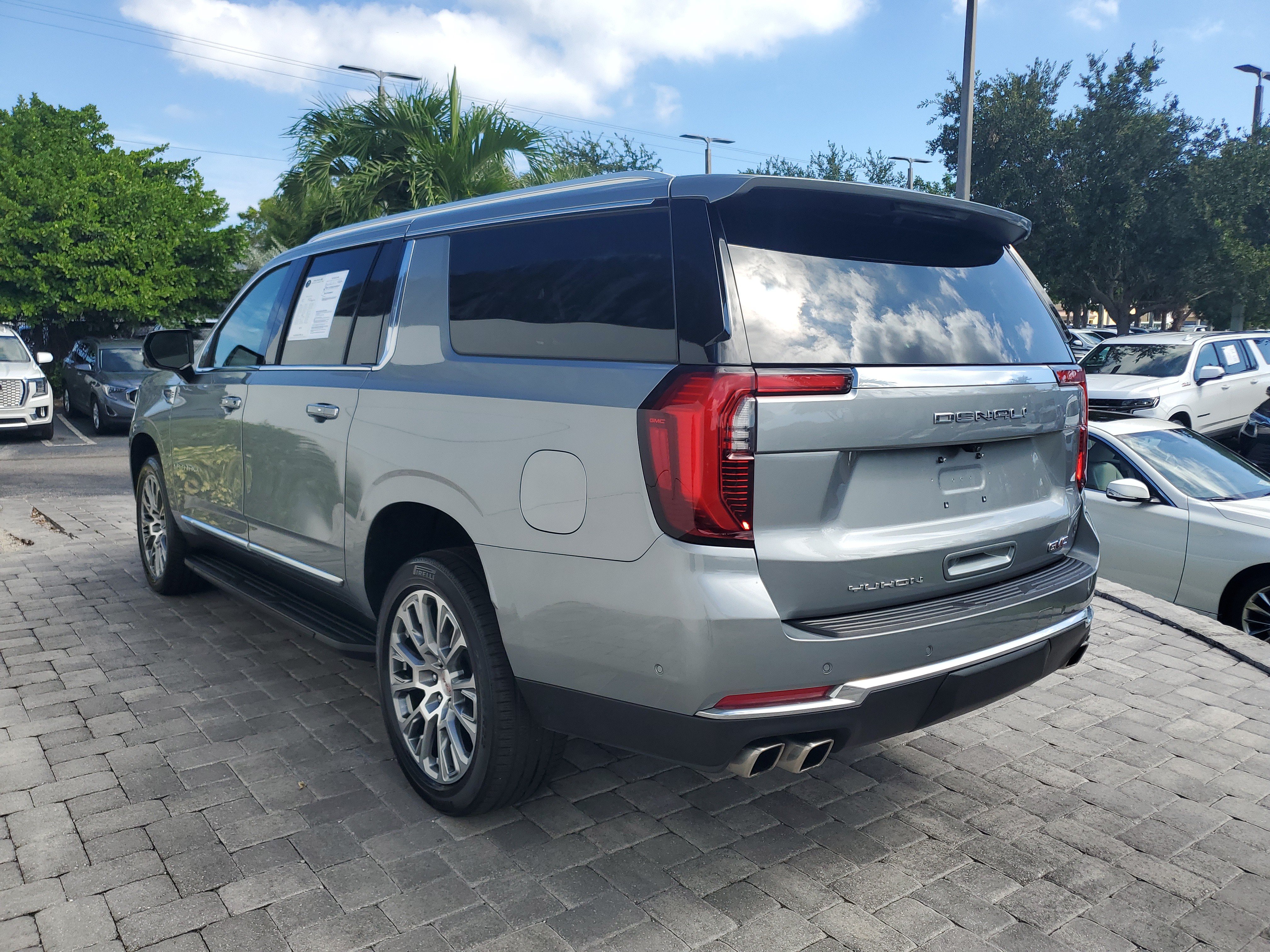 Used 2025 GMC Yukon XL Denali SUV