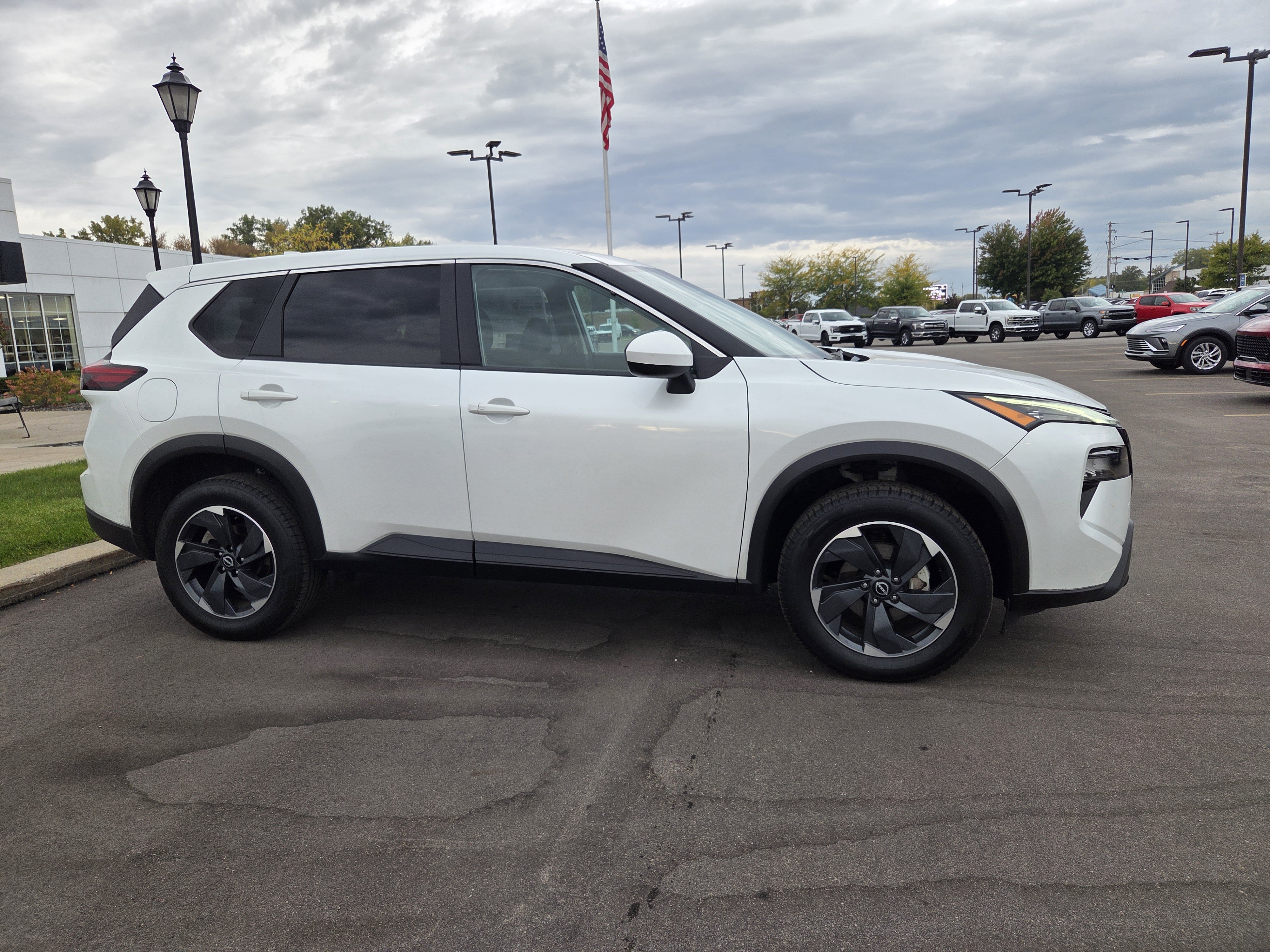 Used 2024 Nissan Rogue SV SUV