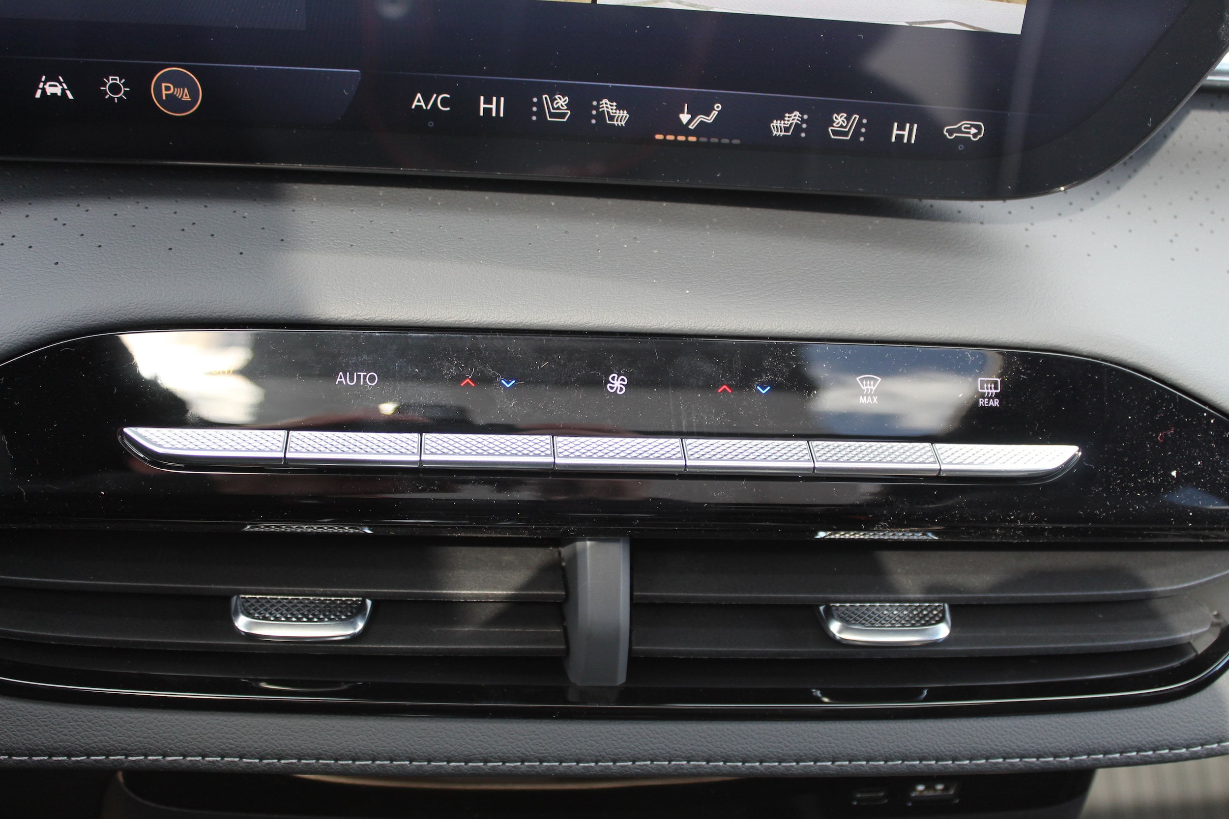 2026 Buick Enclave Avenir - Photo 13