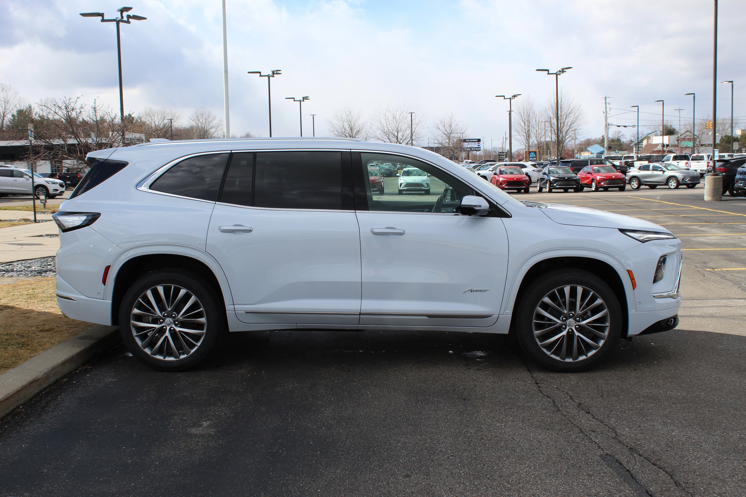 2026 Buick Enclave Avenir - Photo 8