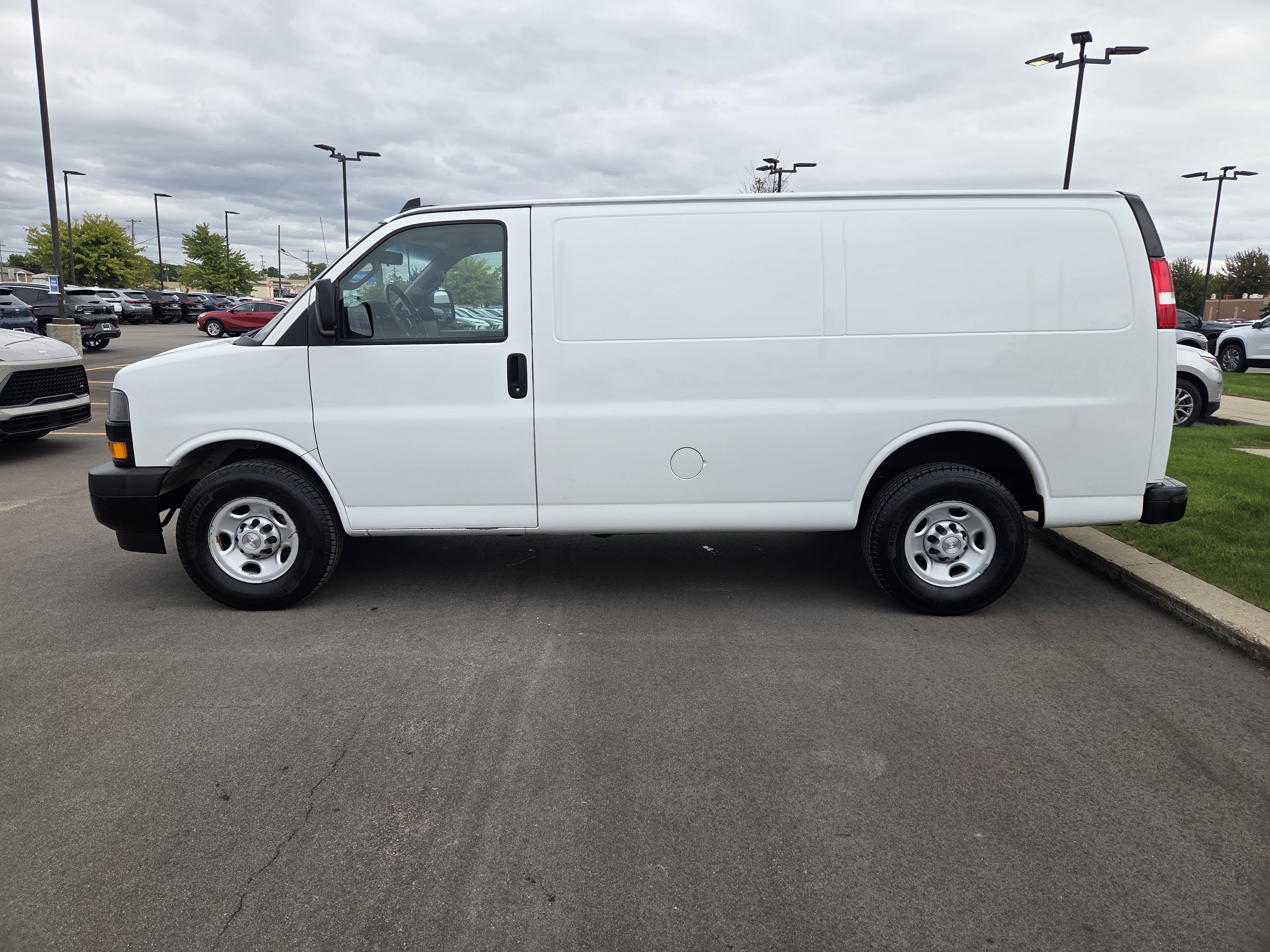 Used 2019 Chevrolet Express Cargo 2500 Work Van Van Cargo Van
