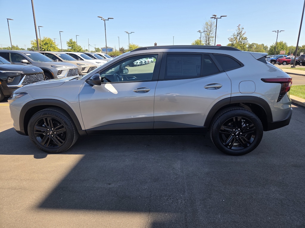 Used 2025 Chevrolet Trax Activ SUV