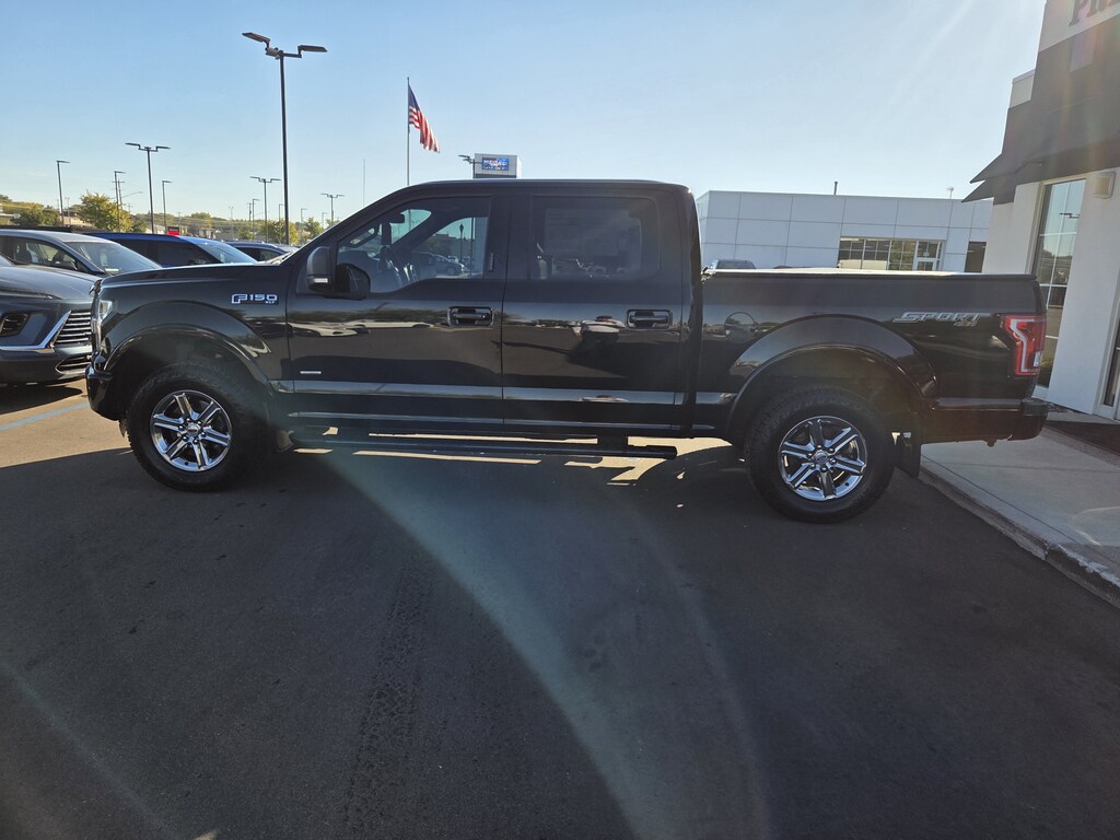 Used 2016 Ford F-150 XLT Truck SuperCrew Cab