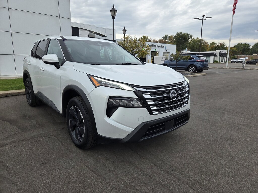 Used 2024 Nissan Rogue SV SUV