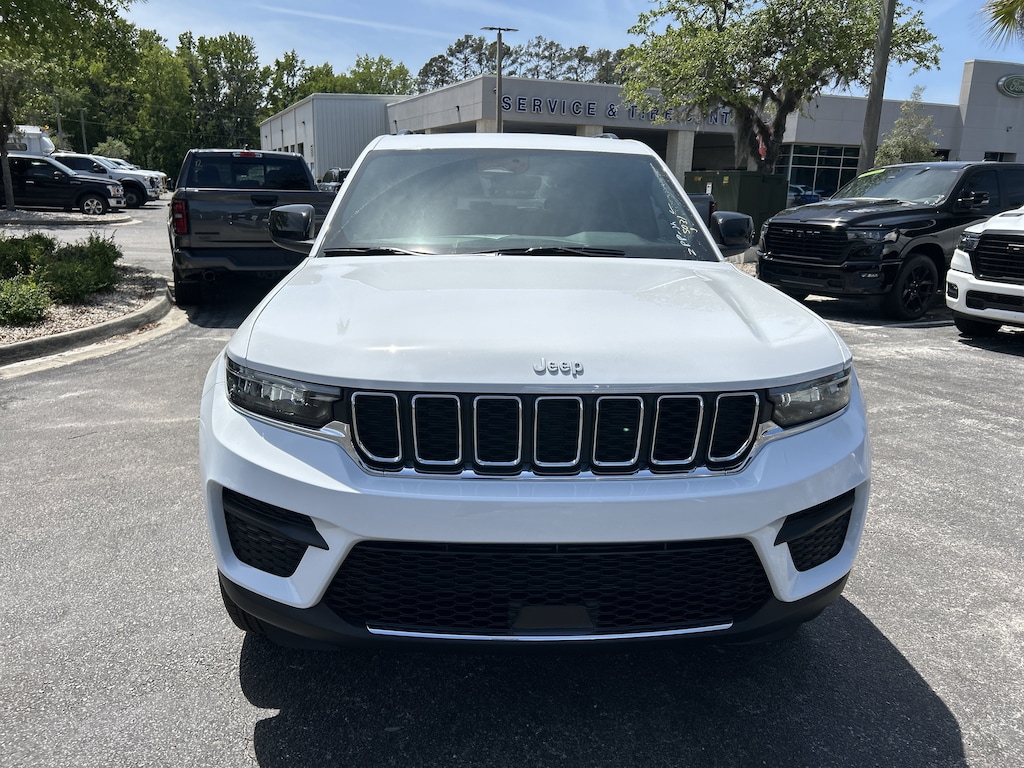 New 2026 Jeep Grand Cherokee LAREDO X 4X2 Sport Utility