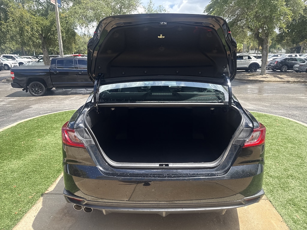 Used 2025 Toyota Camry SE Sedan