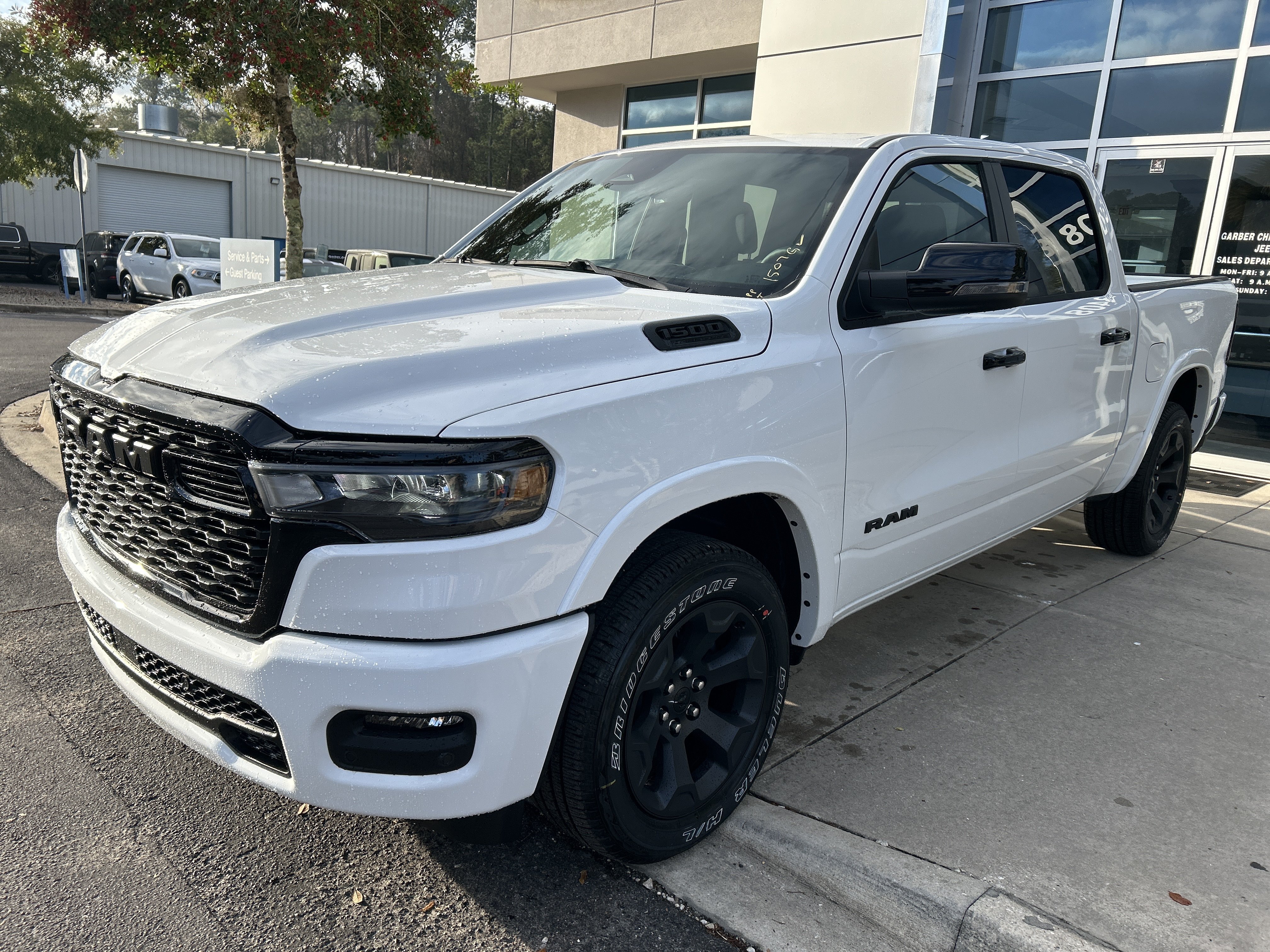 New 2026 Ram 1500 BIG HORN CREW CAB 4X4 5'7 BOX Pickup