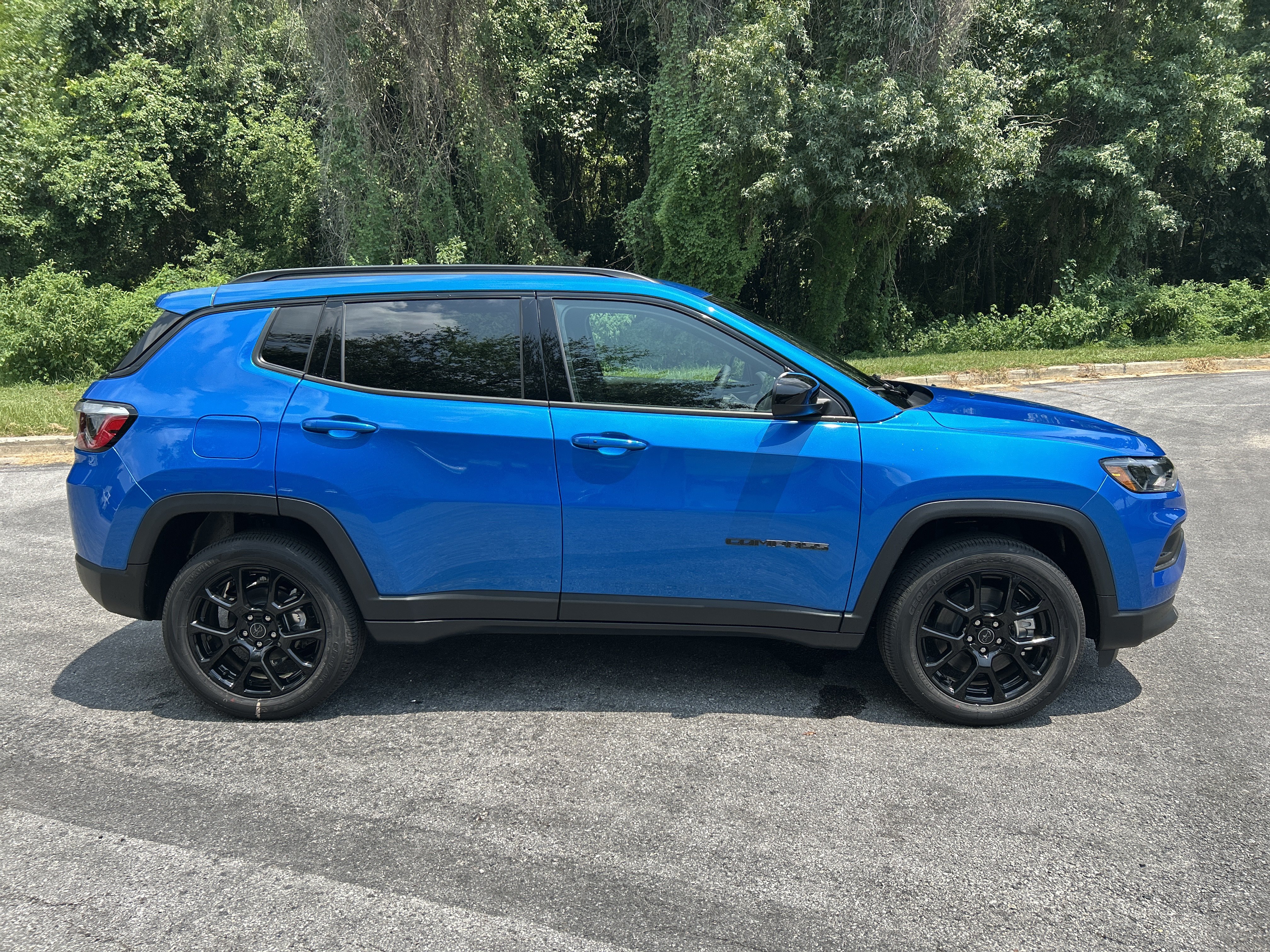 New 2026 Jeep Compass LATITUDE ALTITUDE 4X4 Sport Utility