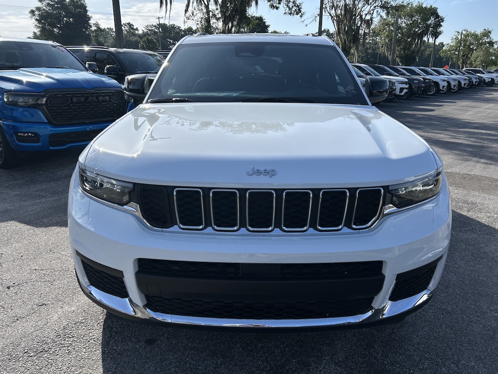 New 2026 Jeep Grand Cherokee L L LAREDO 4X2 Sport Utility