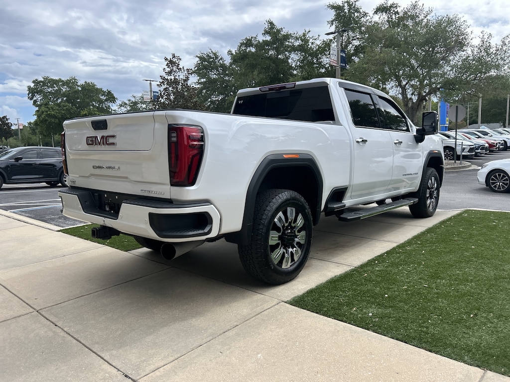 Used 2025 GMC Sierra 2500HD Denali Truck Crew Cab