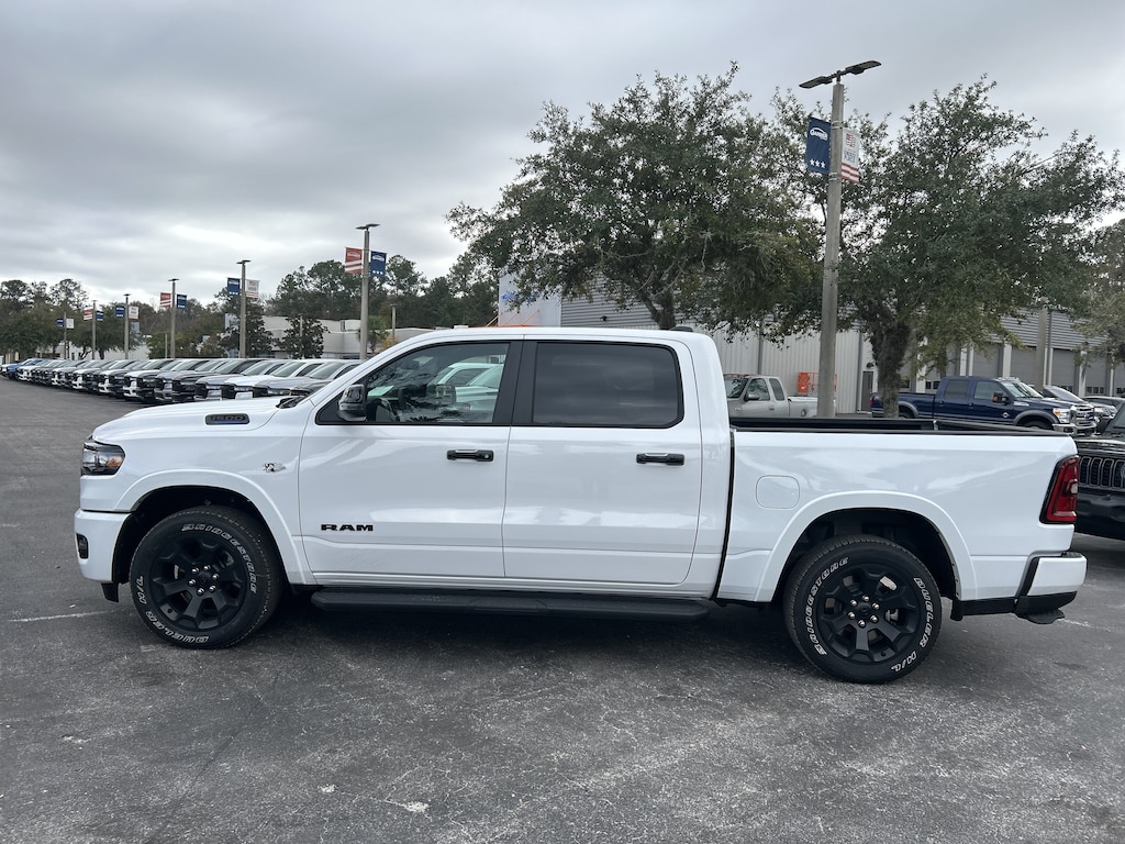 New 2026 Ram 1500 BIG HORN CREW CAB 4X4 5'7 BOX Pickup