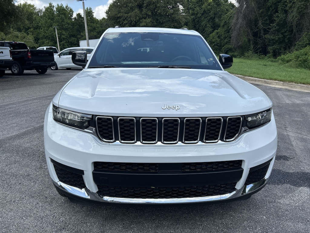 New 2026 Jeep Grand Cherokee L L LAREDO 4X2 Sport Utility