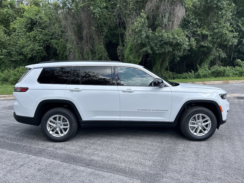 New 2026 Jeep Grand Cherokee L L LAREDO 4X2 Sport Utility