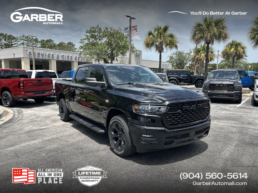 New 2026 Ram 1500 EXPRESS CREW CAB 4X4 5'7 BOX Pickup