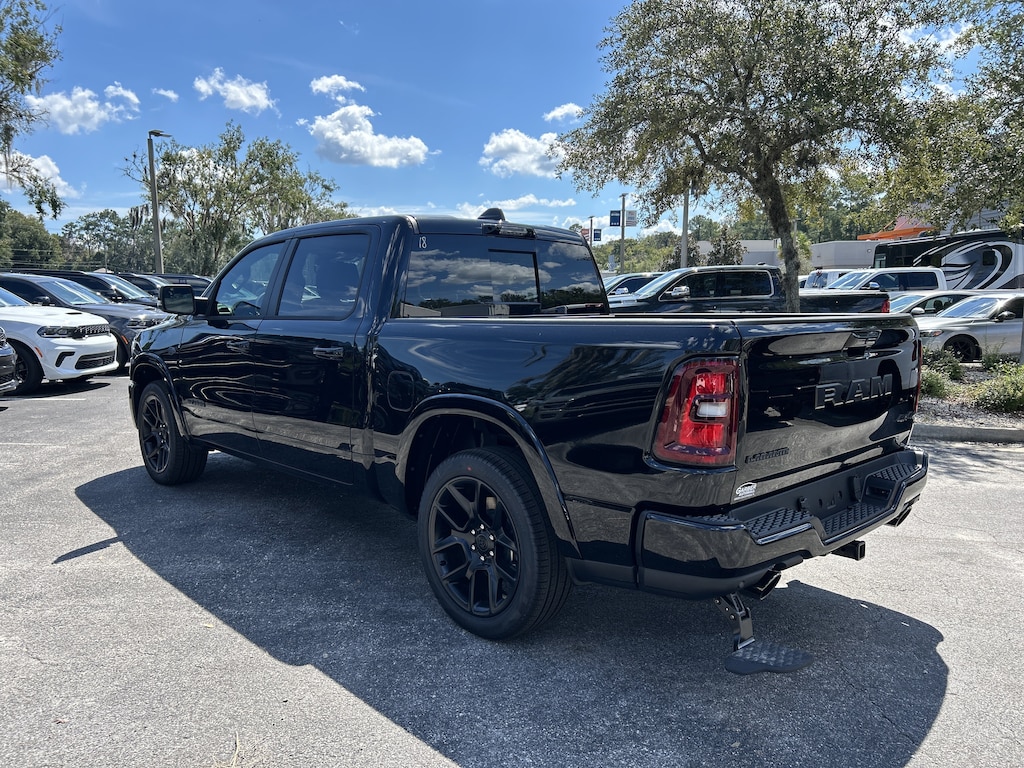 New 2027 Ram 1500 LARAMIE CREW CAB 4X4 5'7 BOX Pickup