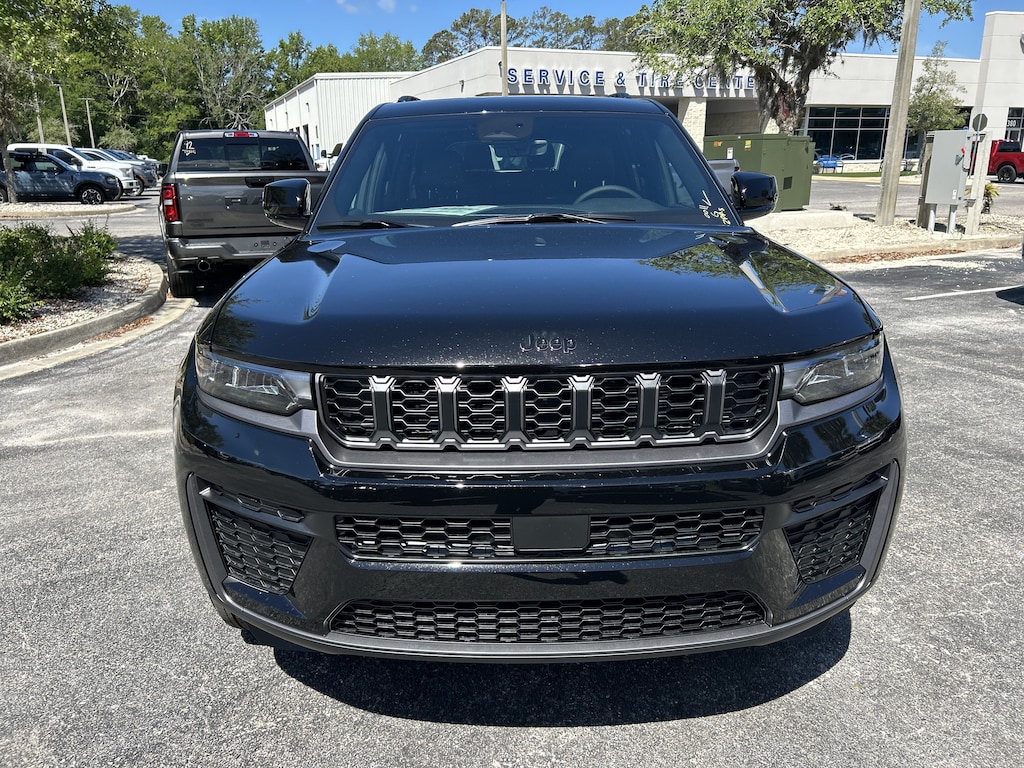 New 2026 Jeep Grand Cherokee L L LAREDO ALTITUDE 4X2 Sport Utility