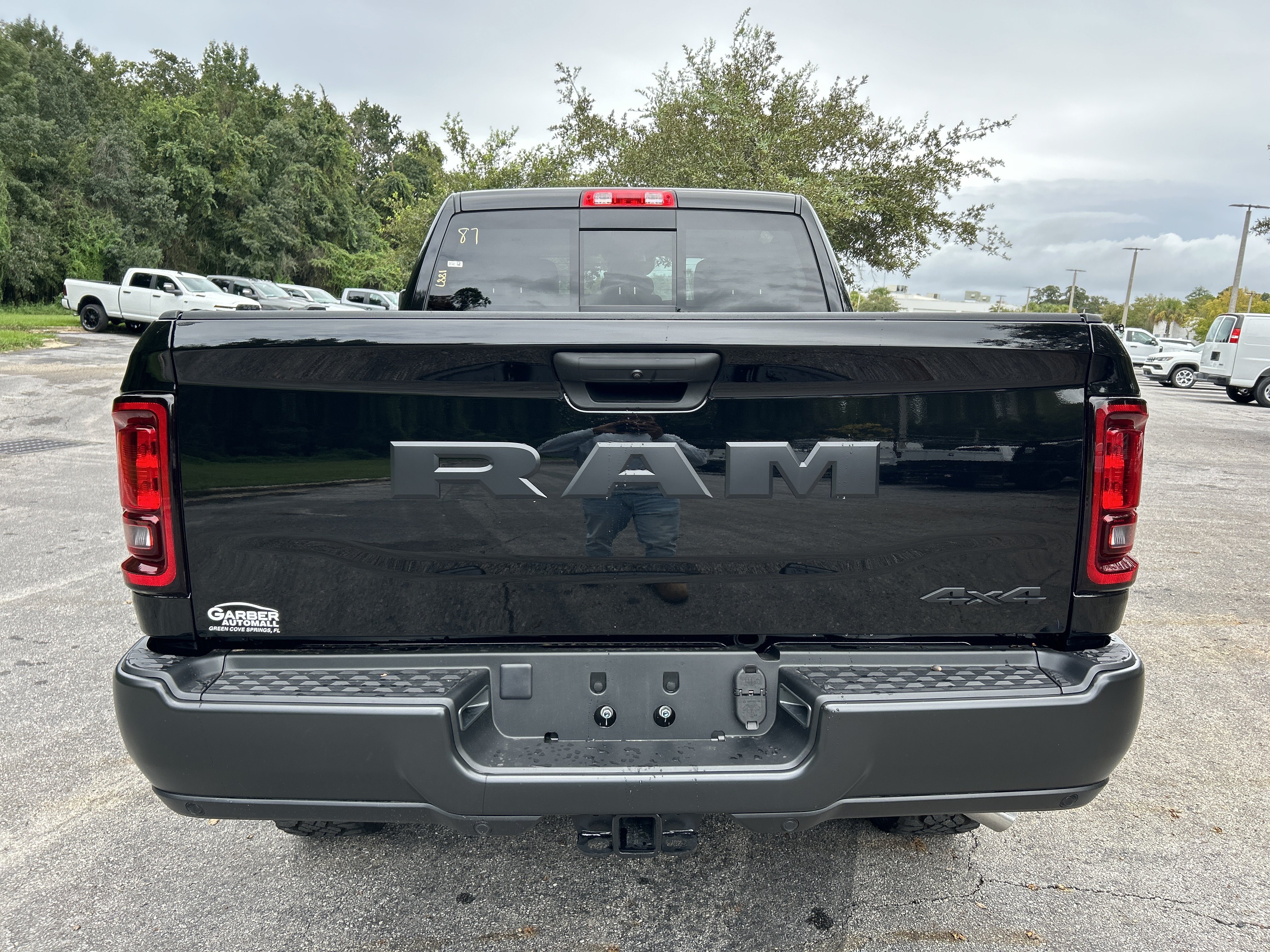 New 2027 Ram 2500 WARLOCK CREW CAB 4X4 6'4 BOX Pickup