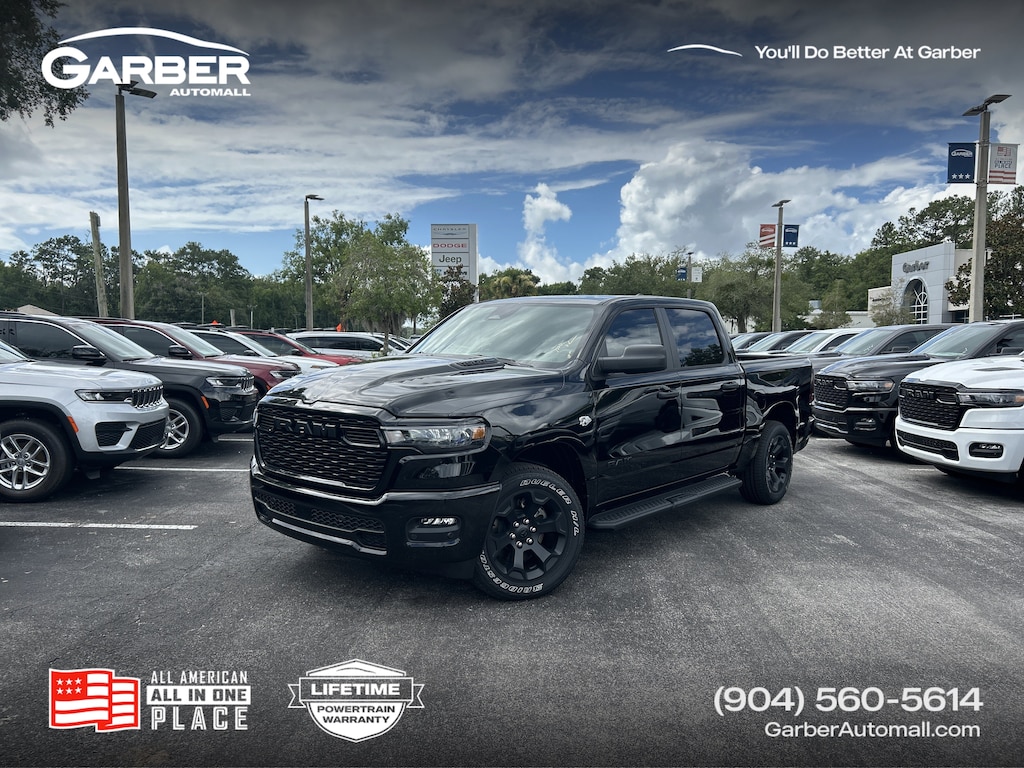 New 2026 Ram 1500 EXPRESS CREW CAB 4X4 5'7 BOX Pickup
