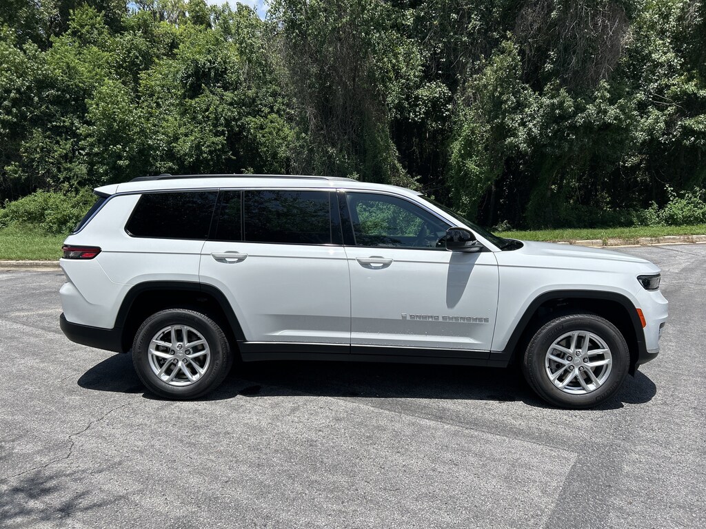 New 2026 Jeep Grand Cherokee L L LAREDO 4X2 Sport Utility