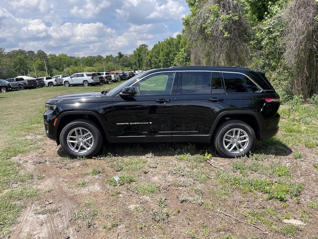 New 2026 Jeep Grand Cherokee LAREDO X 4X2 Sport Utility