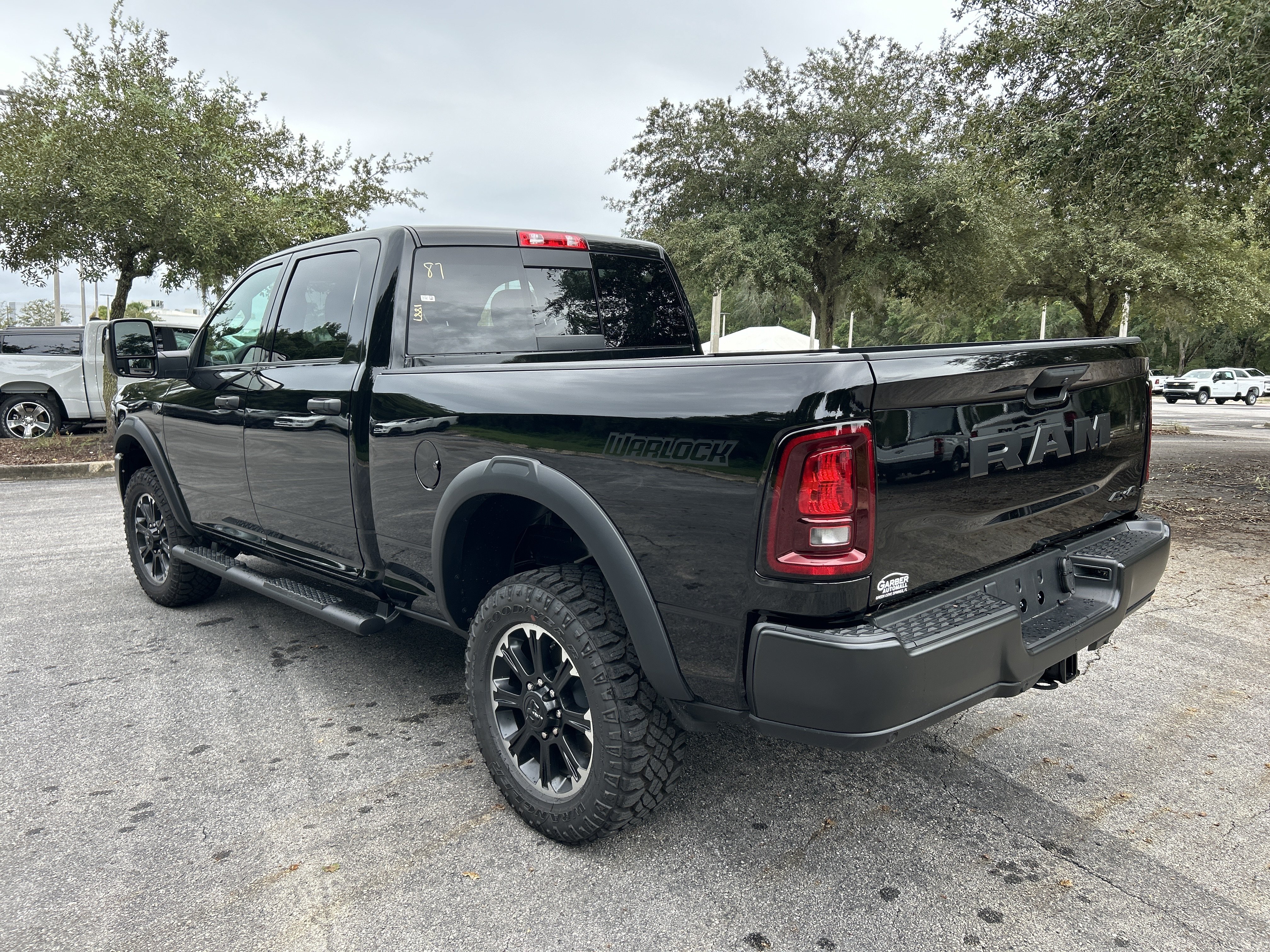 New 2027 Ram 2500 WARLOCK CREW CAB 4X4 6'4 BOX Pickup