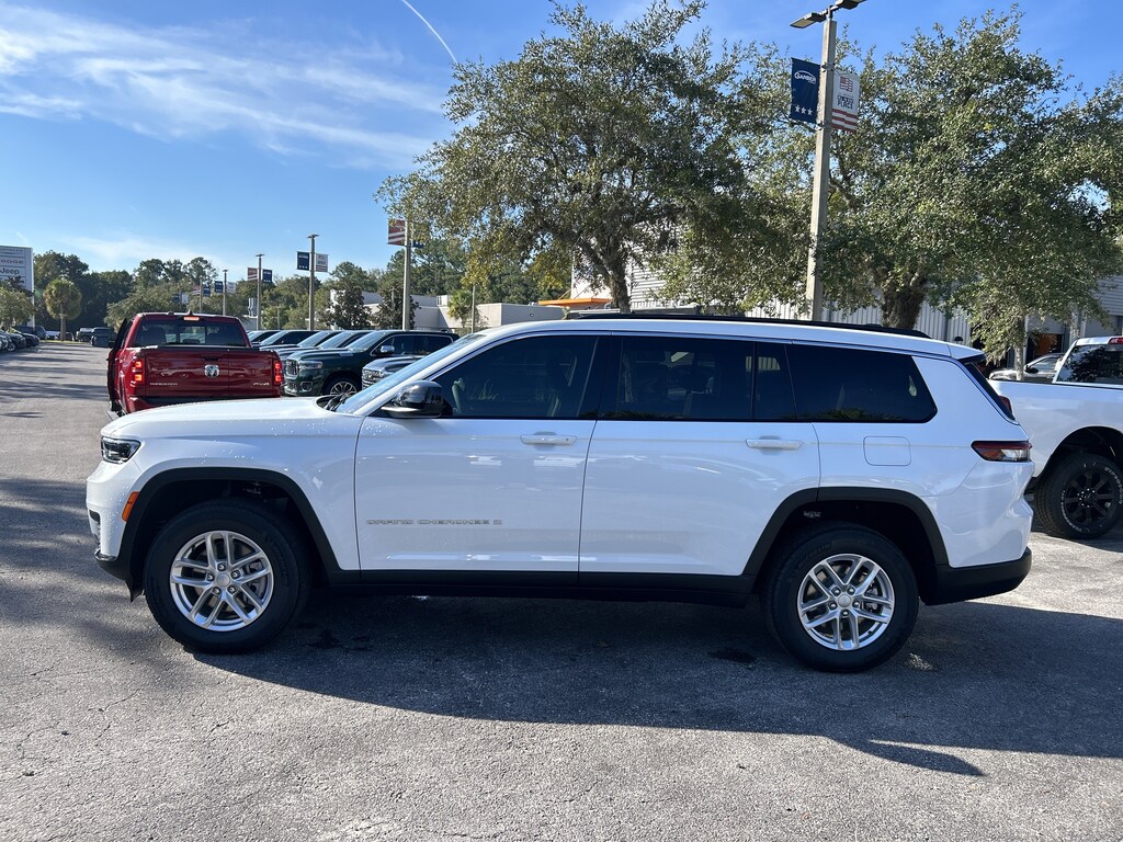 New 2026 Jeep Grand Cherokee L L LAREDO 4X2 Sport Utility