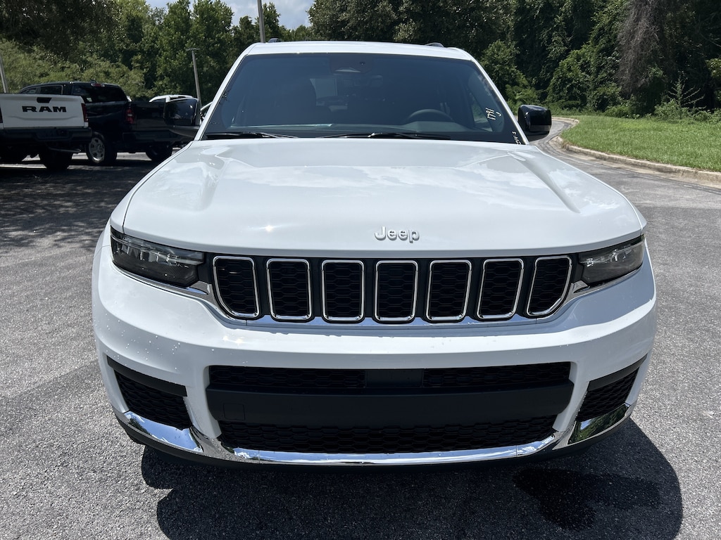 New 2026 Jeep Grand Cherokee L L LAREDO 4X2 Sport Utility
