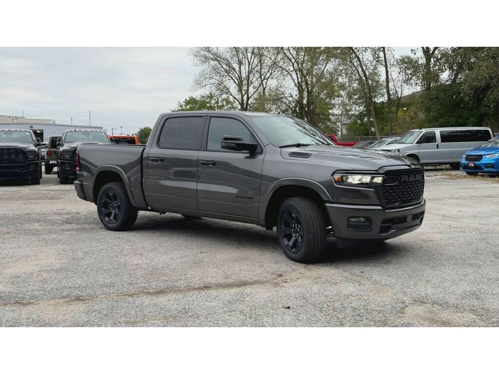 New 2027 Ram 1500 BIG HORN CREW CAB 4X4 5'7 BOX Pickup