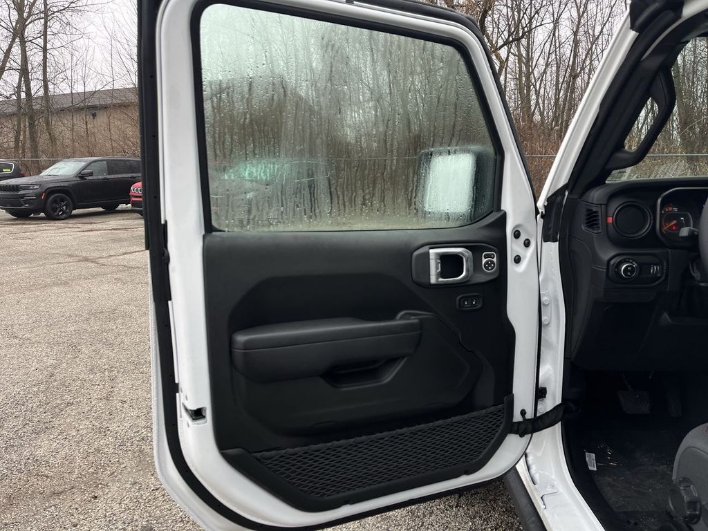 2026 Jeep Gladiator Rubicon - Photo 14