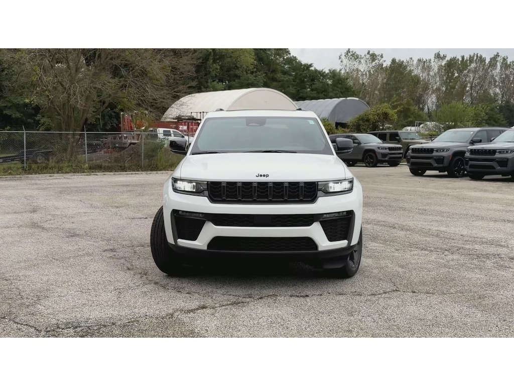 New 2027 Jeep Grand Cherokee LIMITED 4X4 Sport Utility