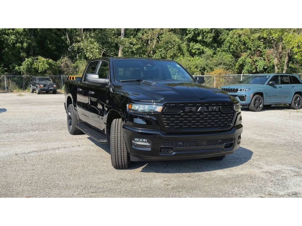 New 2027 Ram 1500 EXPRESS CREW CAB 4X4 5'7 BOX Pickup