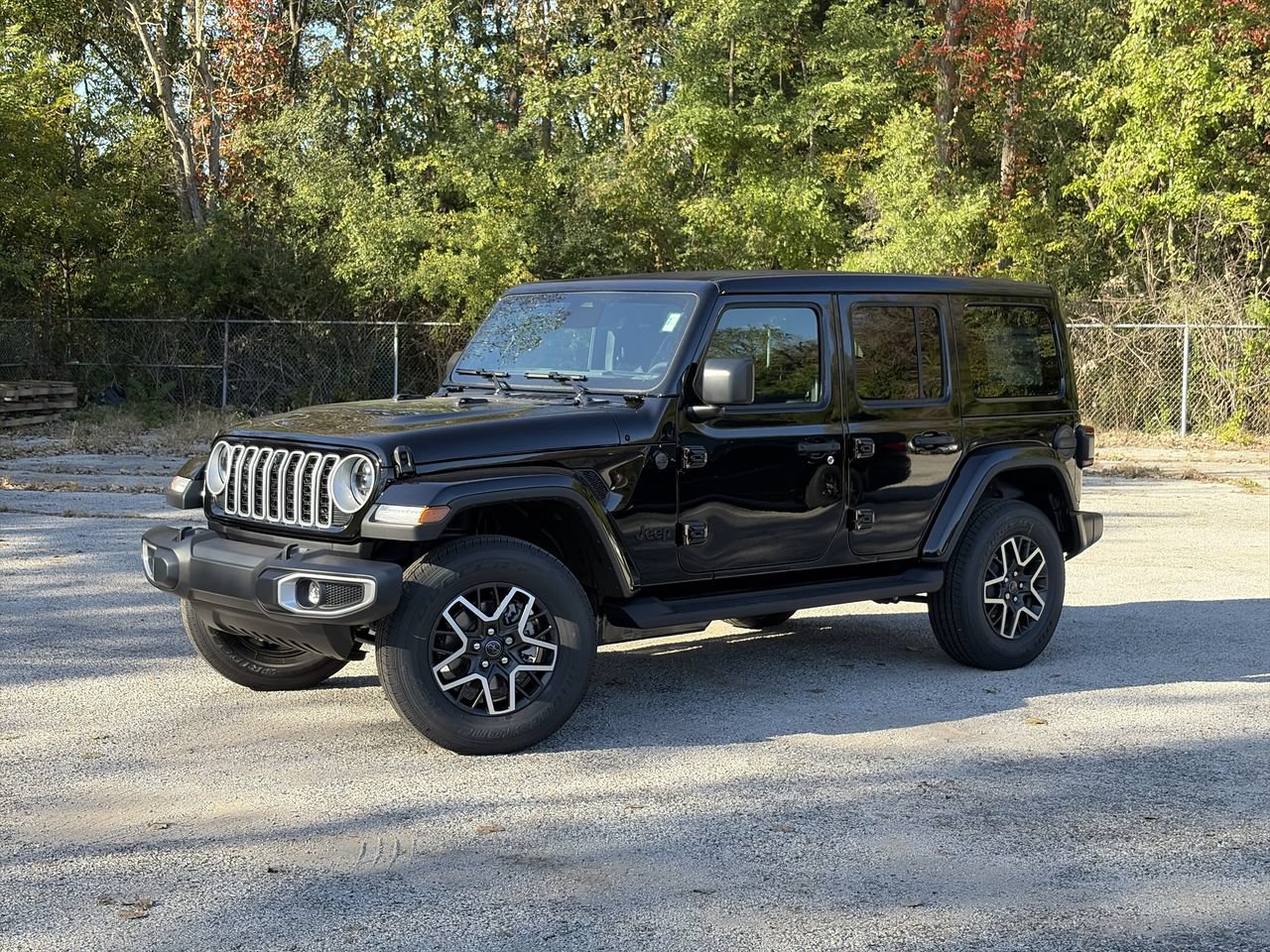 New 2027 Jeep Wrangler 4-DOOR SAHARA Sport Utility