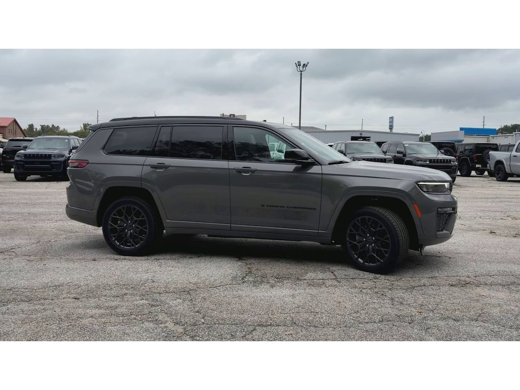 New 2027 Jeep Grand Cherokee L SUMMIT 4X4 Sport Utility