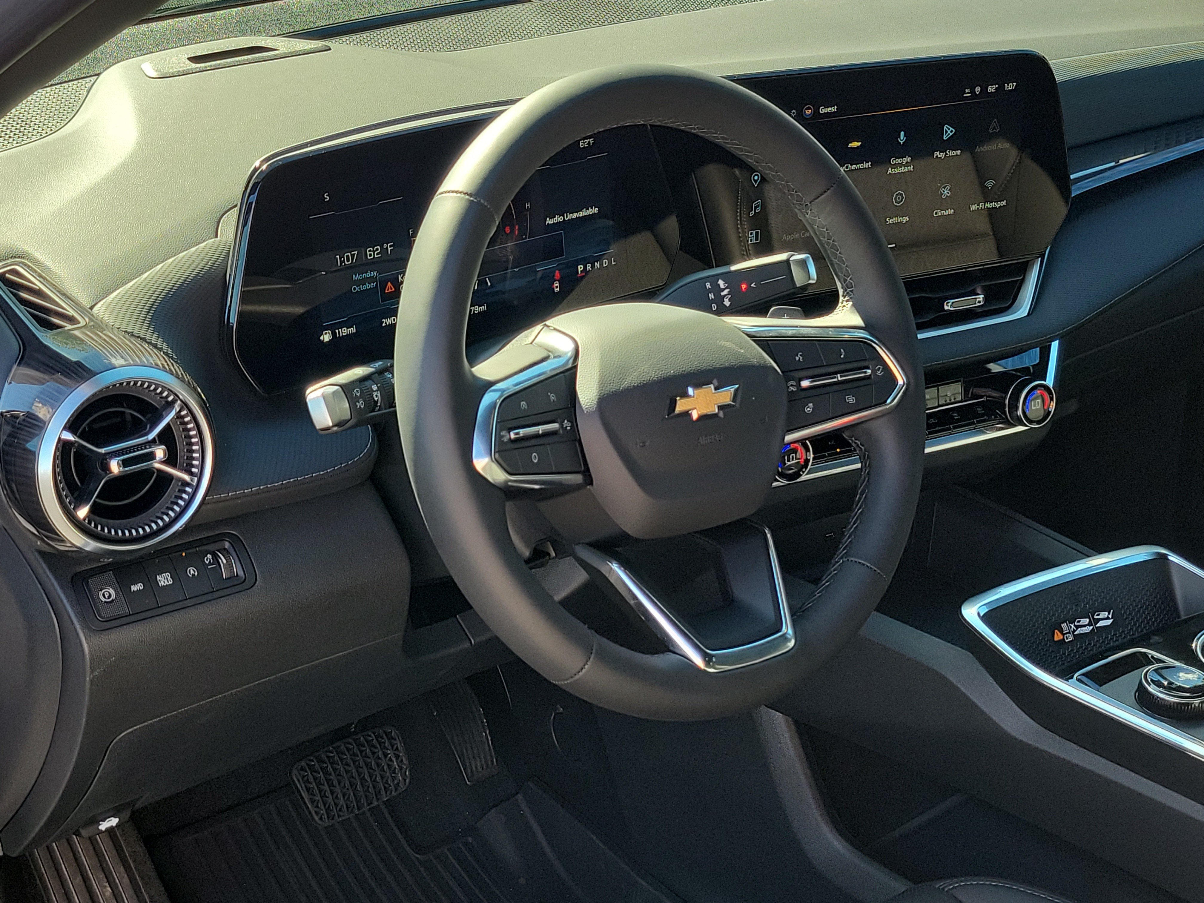 2027 Chevrolet Equinox LT - Photo 10