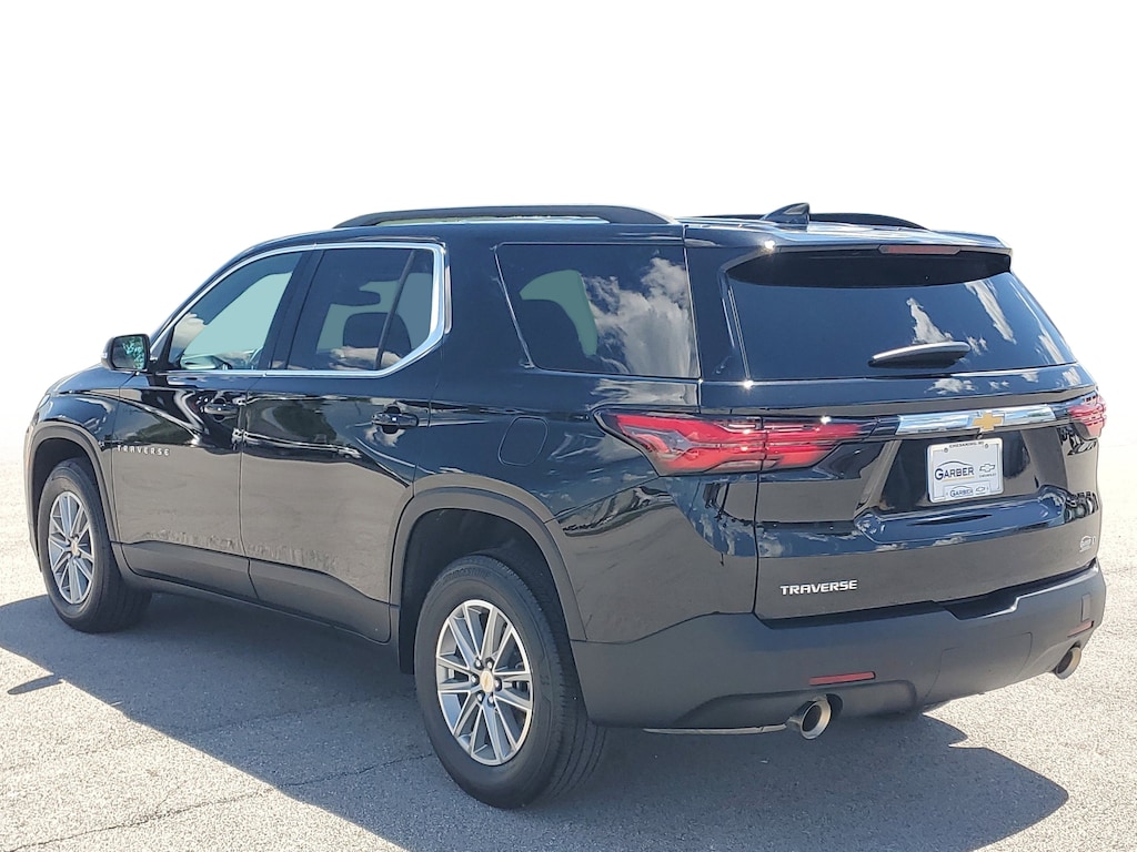 Used 2023 Chevrolet Traverse LT Cloth SUV
