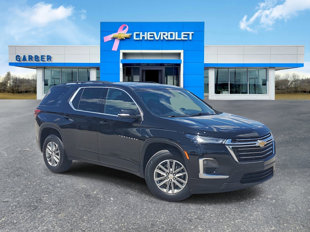 Used 2023 Chevrolet Traverse LT Cloth SUV