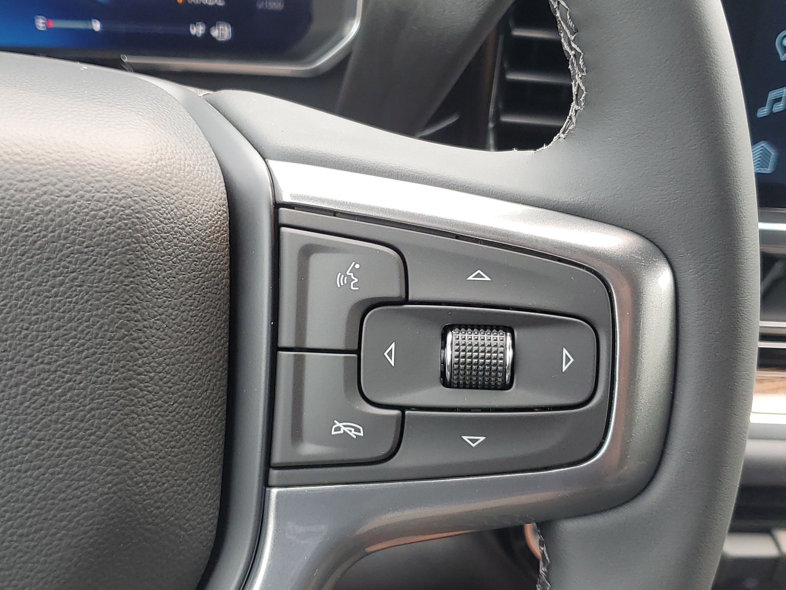 2026 Chevrolet Silverado 1500 LT - Photo 10