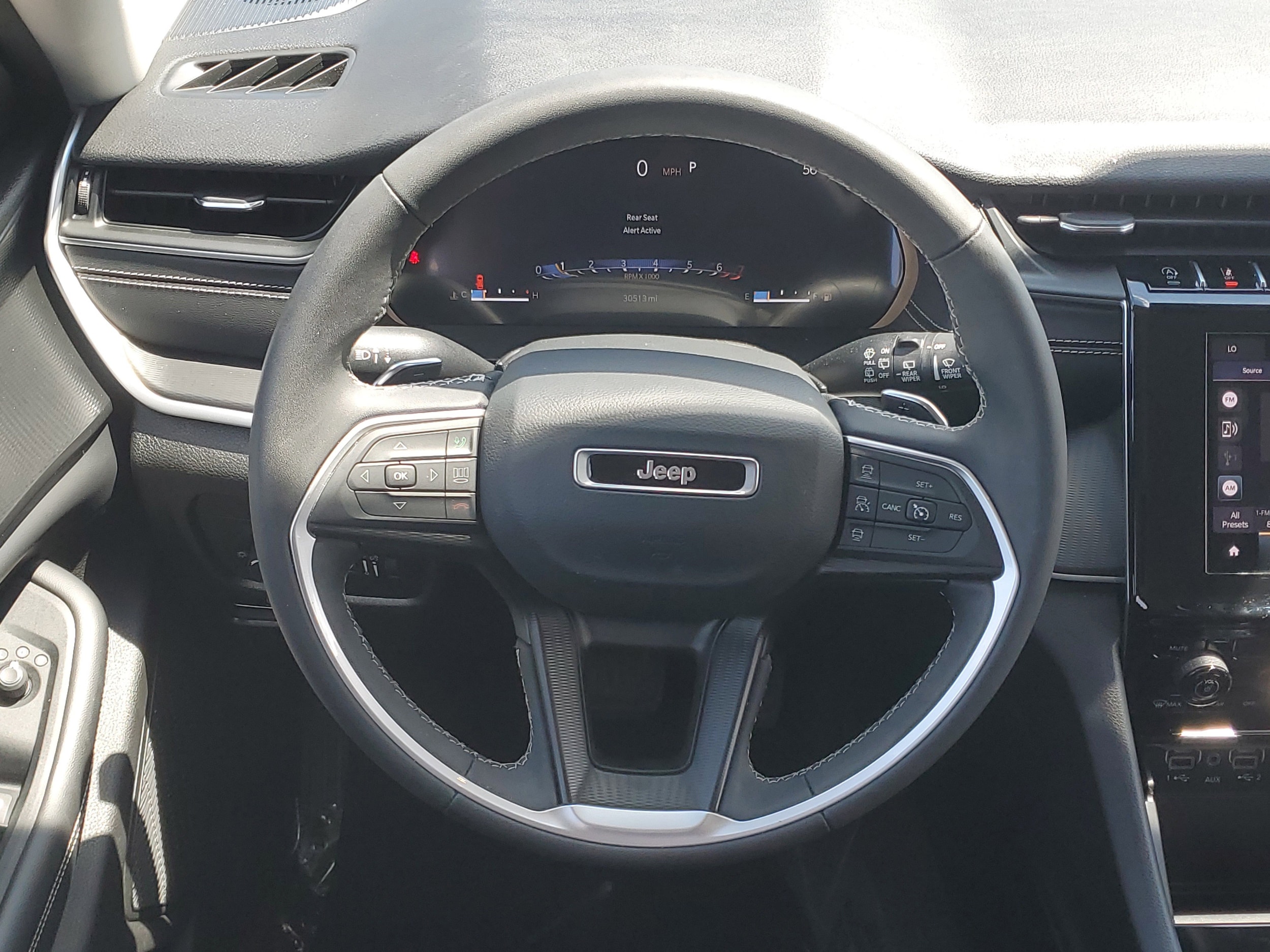 2023 Jeep Grand Cherokee Laredo - Photo 22
