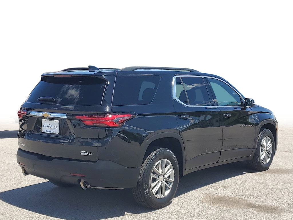 Used 2023 Chevrolet Traverse LT Cloth SUV