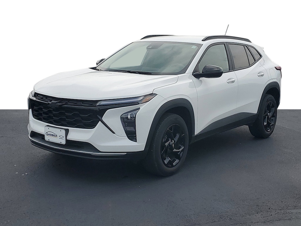 Used 2025 Chevrolet Trax LT SUV