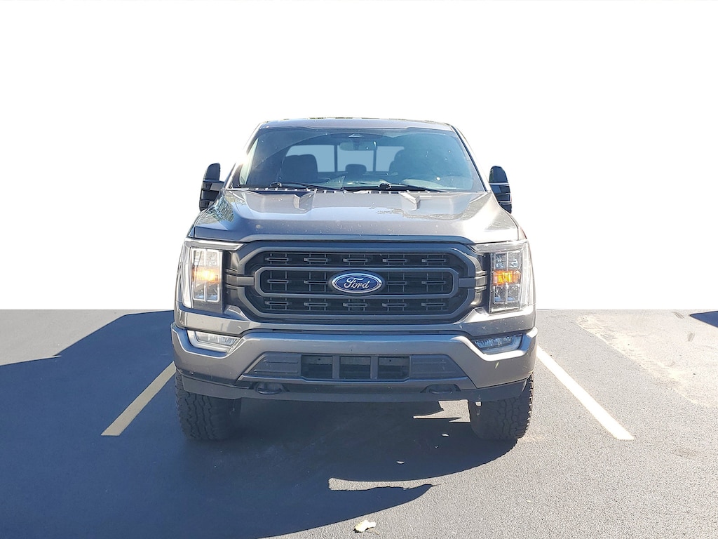 Used 2021 Ford F-150 XLT Truck SuperCrew Cab
