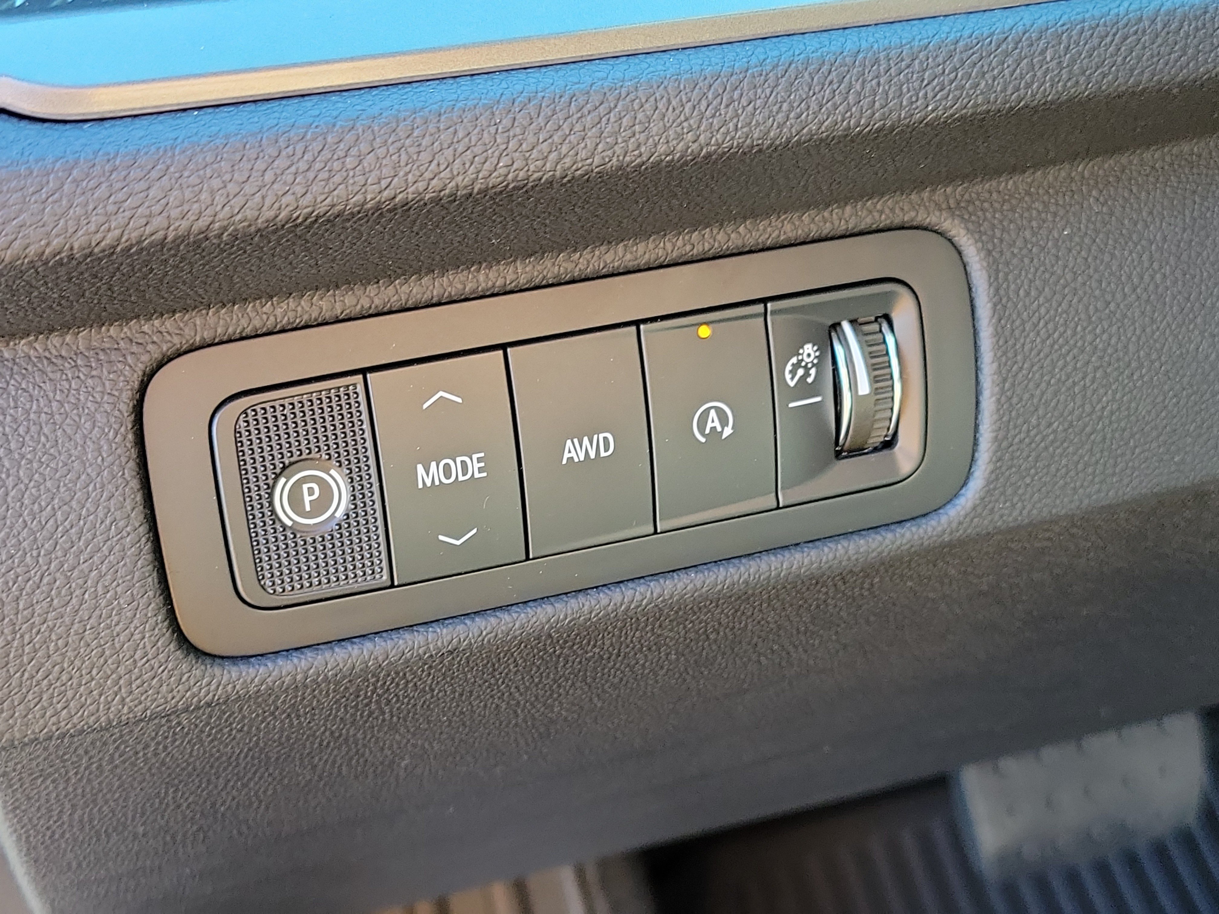 2027 Chevrolet Traverse LT - Photo 8