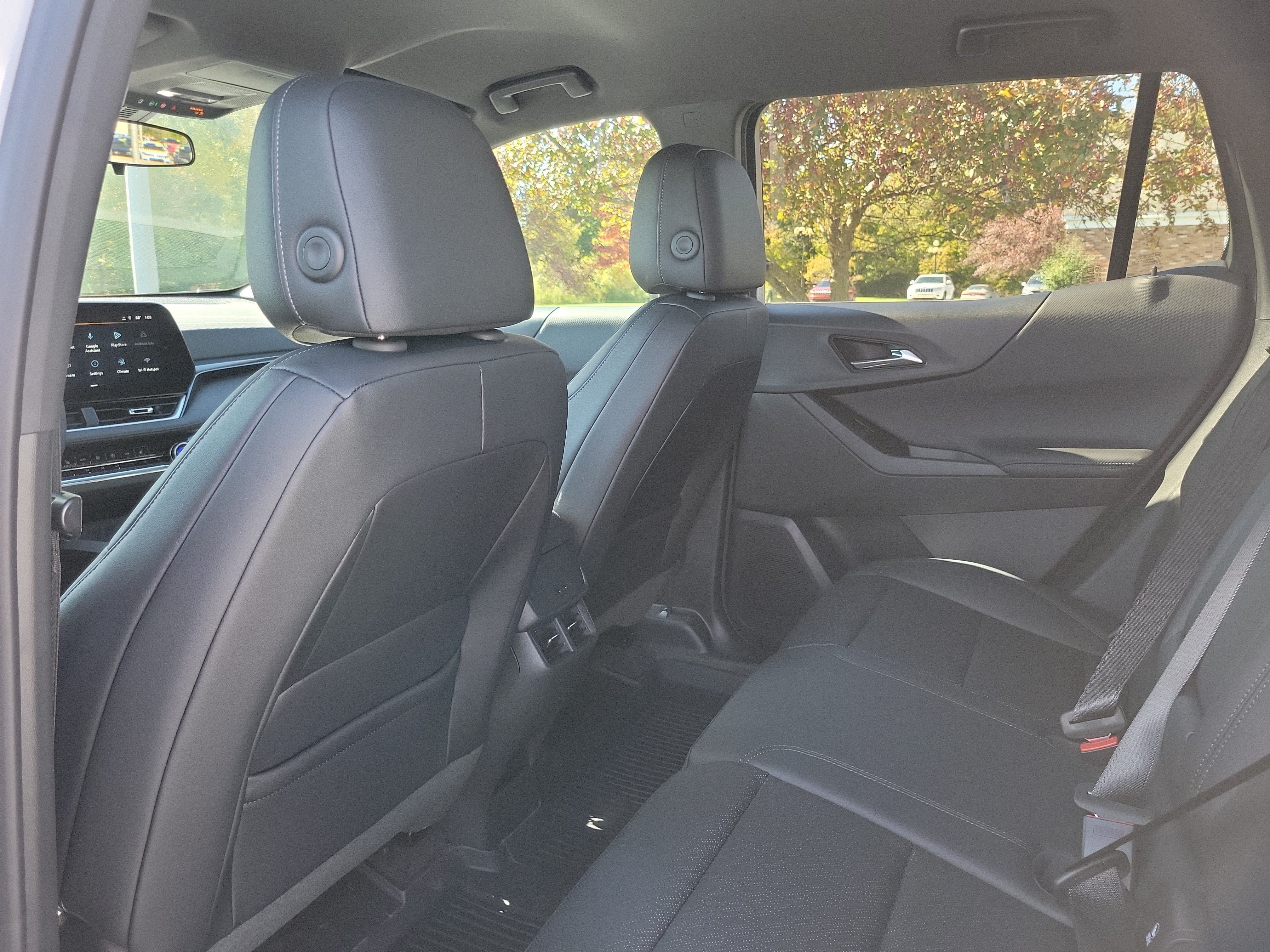 2027 Chevrolet Equinox LT - Photo 27