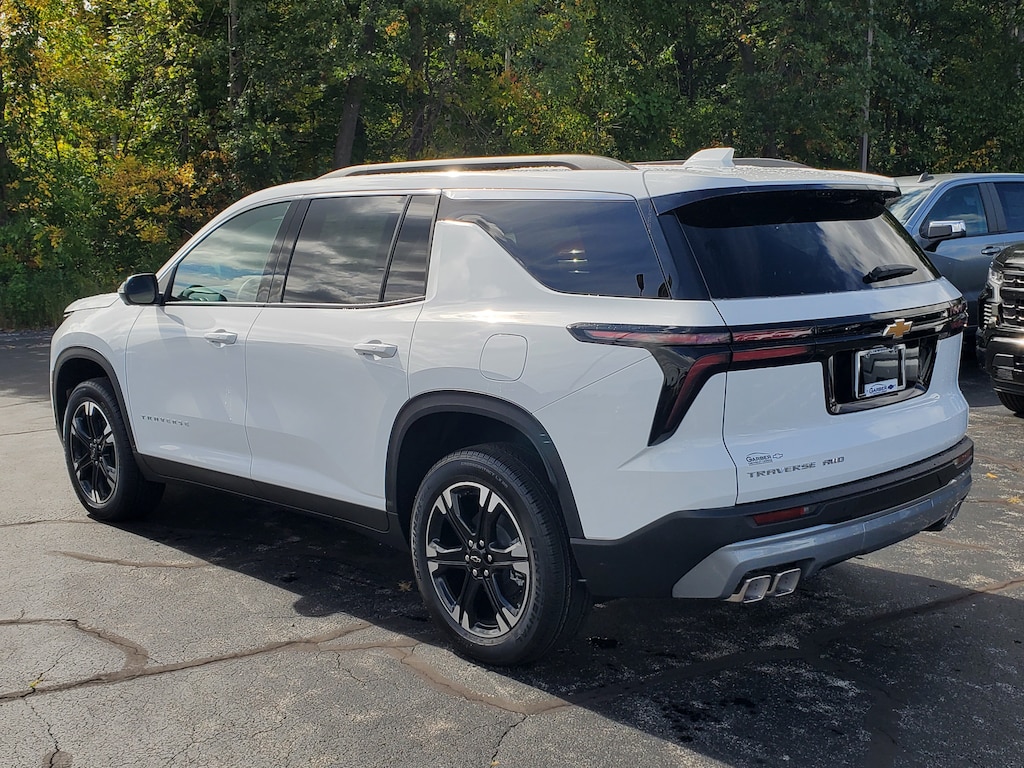 New 2027 Chevrolet Traverse LT SUV