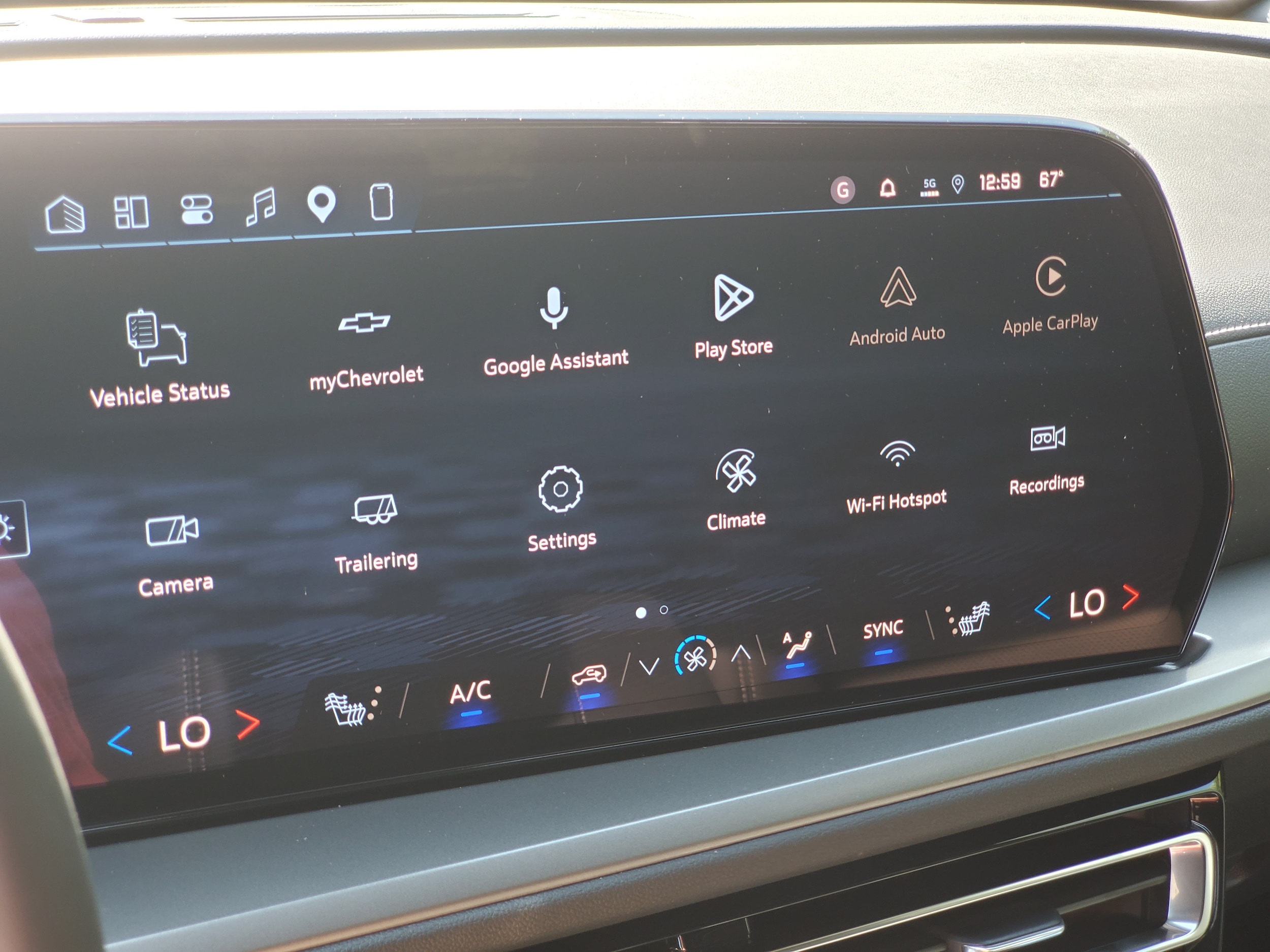 2027 Chevrolet Traverse LT - Photo 13