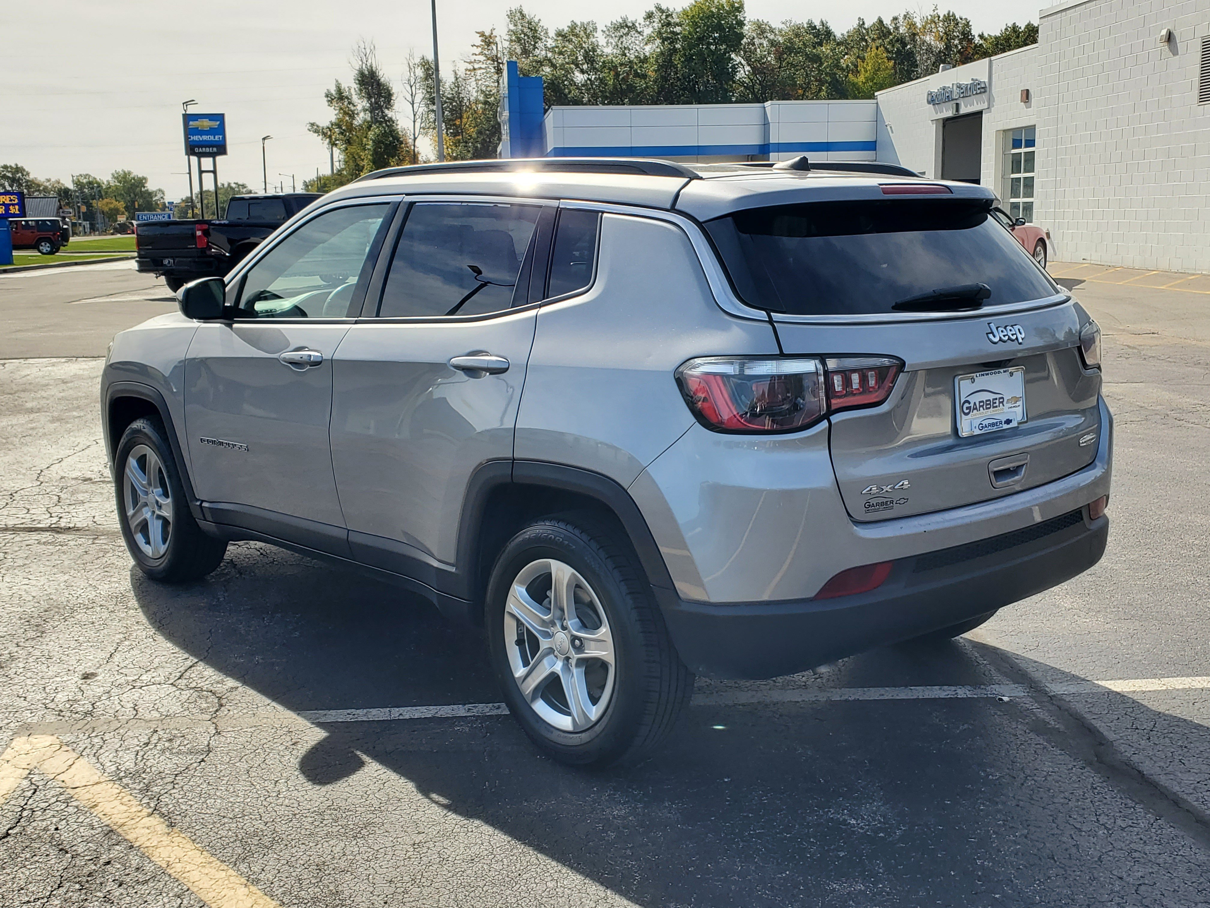 Used 2024 Jeep Compass Latitude SUV