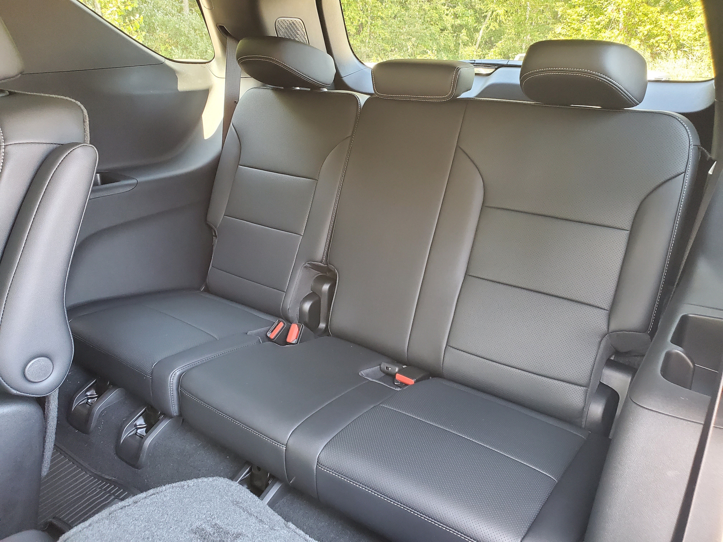2027 Chevrolet Traverse LT - Photo 25