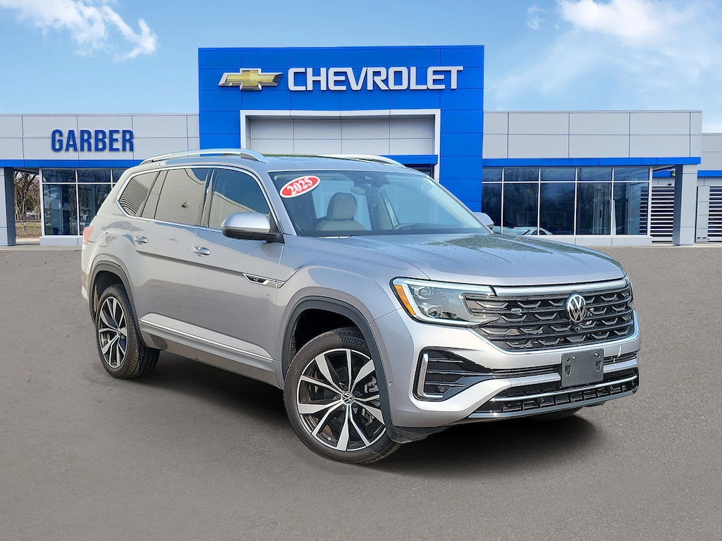 Used 2025 Volkswagen Atlas 2.0T SEL Premium R-Line SUV