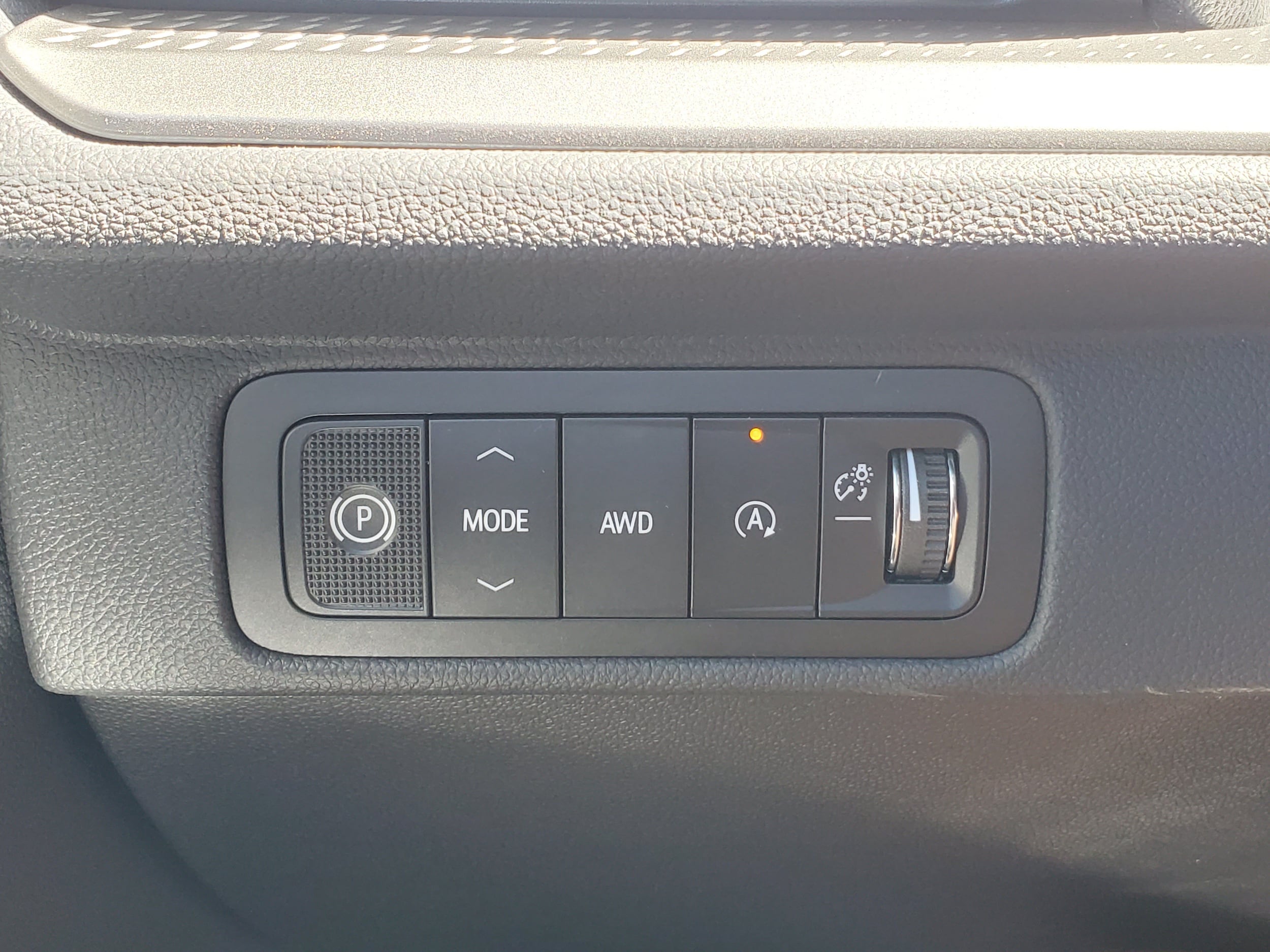 2027 Chevrolet Traverse LT - Photo 8