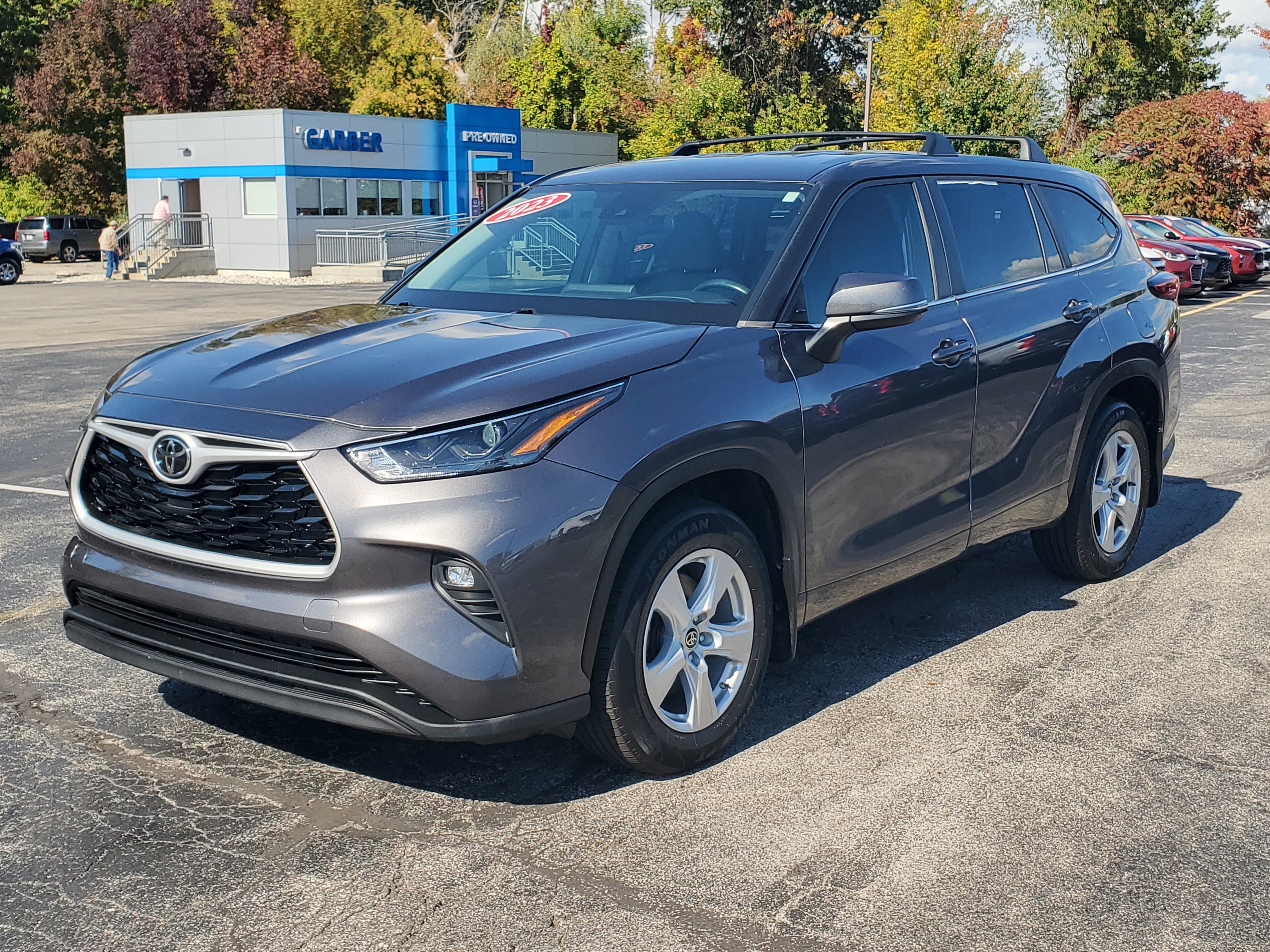 Used 2023 Toyota Highlander LE SUV
